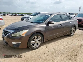 2015 Nissan Altima 2.5 with VIN 1N4AL3AP4FN352511, listed as a Copart auction lot 62237705 with 122,322 mi miles and Salvage title. Bid and sale history available at DreamBid. Image 1.