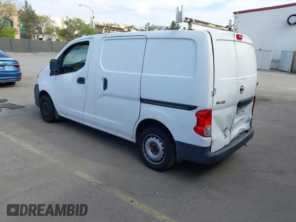 2017 Nissan NV200 S z VIN 3N6CM0KN8HK708136, wystawiony jako IAAI lot #42044129 z przebiegiem 159 517 mil mil oraz . Historia ofert i sprzedaży dostępna na DreamBid. Obrazek 3.