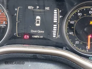 2018 Jeep Cherokee Latitude with VIN 1C4PJMCX1JD593518, listed as a IAAI auction lot 41623764 with 109,976 mi miles and . Bid and sale history available at DreamBid. Image 15.
