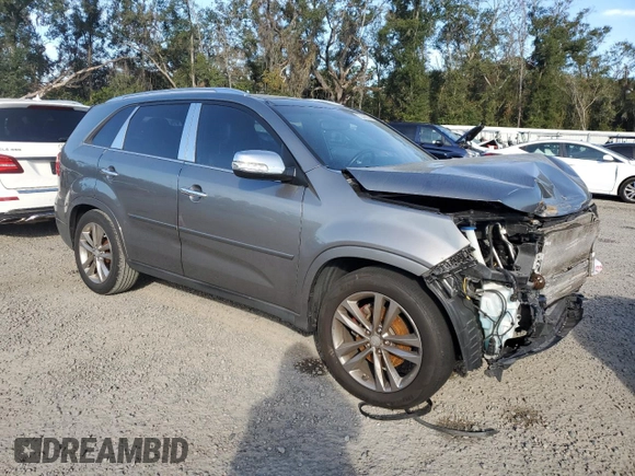 2014 Kia Sorento SX Limited with VIN 5XYKW4A71EG448906, listed as a Copart auction lot 83446954 with 95,713 mi miles and Salvage title. Bid and sale history available at DreamBid. Image 4.