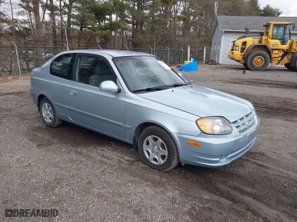 2005 Hyundai Accent GLS with VIN KMHCG35C85U354423, listed as a IAAI auction lot 41939445 with 134,952 mi miles. Bid and sale history available at carsss.com. Image 1.