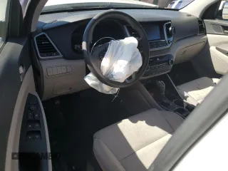 2018 Hyundai Tucson SEL z VIN KM8J33A41JU656096, wystawiony jako Copart lot #47367835 z przebiegiem 96 498 mil mil oraz Szkoda całkowita • Salvage title. Historia ofert i sprzedaży dostępna na DreamBid. Obrazek 8.