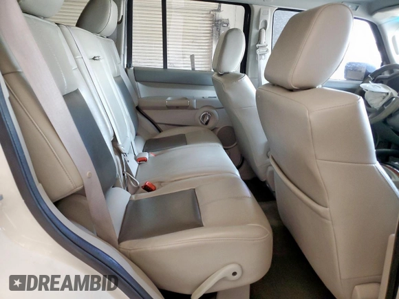 2008 Jeep Commander Limited with VIN 1J8HH58N28C130633, listed as a Copart auction lot 61009065 with 206,121 mi miles and Salvage title. Bid and sale history available at DreamBid. Image 11.