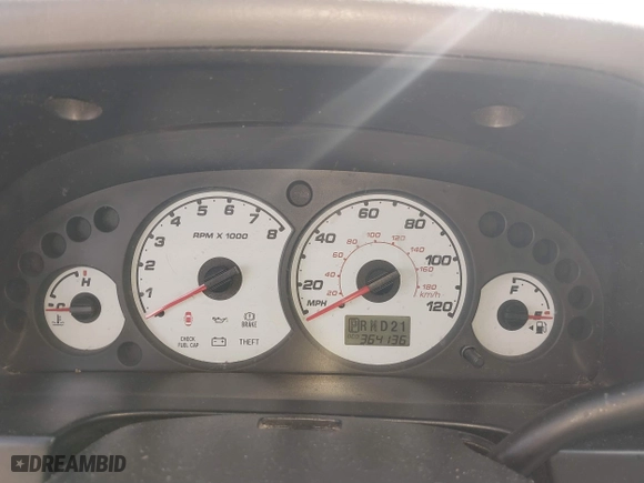 2002 Ford Escape XLT Choice with VIN 1FMYU03162KC30365, listed as a IAAI auction lot 41887421 with 364,136 mi miles. Bid and sale history available at carsss.com. Image 7.