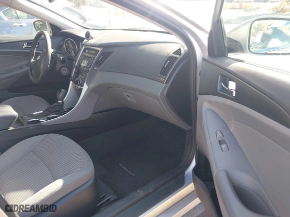 2013 Hyundai Sonata GLS with VIN 5NPEB4AC9DH519329, listed as a IAAI auction lot 42013863 with 102,835 mi miles. Bid and sale history available at carsss.com. Image 5.