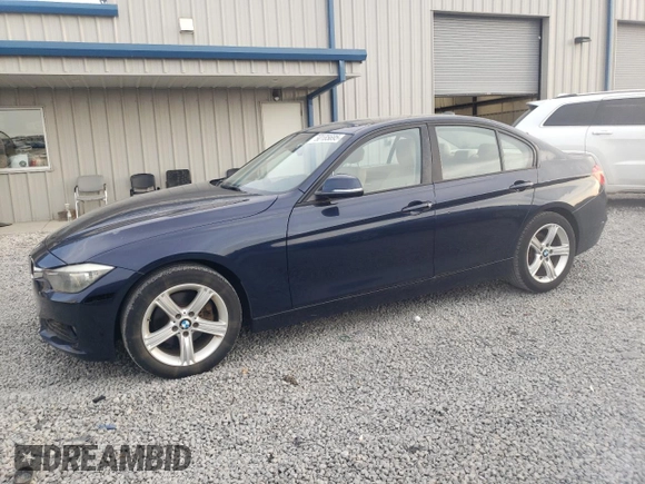 2013 BMW 3 Series 320i with VIN WBA3B1C56DF462132, listed as a Copart auction lot 50185695 with 114,274 mi miles and Salvage Title. Bid and sale history available at carsss.com. Image 1.