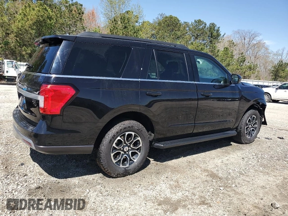 2024 Ford Expedition XLT with VIN 1FMJU1J8XREA41282, listed as a Copart auction lot 50352175 with 36,949 mi miles and Clean Title. Bid and sale history available at carsss.com. Image 3.