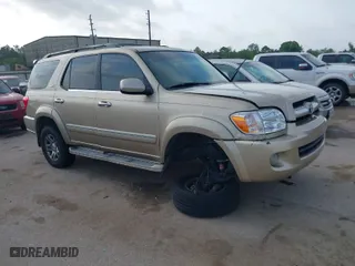 2005 Toyota Sequoia SR5 with VIN 5TDZT34AX5S241653, listed as a IAAI auction lot 41960379 with 251,280 mi miles. Bid and sale history available at carsss.com. Image 1.