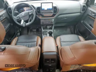 2022 Ford Bronco Sport Badlands z VIN 3FMCR9D96NRD40661, wystawiony jako Copart lot #47756265 z przebiegiem 26 523 mil mil oraz Szkody całkowita. Historia ofert i sprzedaży dostępna na DreamBid. Obrazek 8.