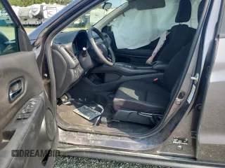 2018 Honda HR-V LX with VIN 3CZRU6H38JM104418, listed as a Copart auction lot 65933644 with 52,254 mi miles and Salvage Title. Bid and sale history available at carsss.com. Image 7.