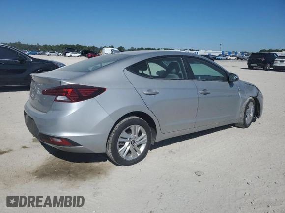 2020 Hyundai Elantra SEL z VIN 5NPD84LFXLH586828, wystawiony jako Copart lot #50519325 z przebiegiem Nie podano mil oraz Szkoda całkowita • Salvage title. Historia ofert i sprzedaży dostępna na DreamBid. Obrazek 3.