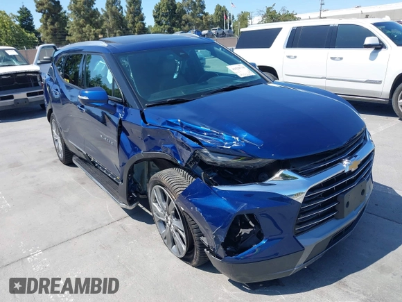 2022 Chevrolet Blazer Premier z VIN 3GNKBFRS9NS163926, wystawiony jako IAAI lot #42520738 z przebiegiem 45 560 mil mil oraz . Historia ofert i sprzedaży dostępna na DreamBid. Obrazek 6.