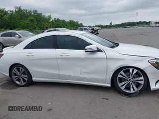 2019 Mercedes-Benz CLA 250 с VIN WDDSJ4EB0KN749822, выставлен на аукционе IAAI как лот 42172662 с пробегом 74 783 миль миль и . История ставок и продаж доступна на DreamBid. Изображение 13.