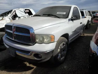 2002 Dodge 1500 ST with VIN 1D7HU16N32J225743, listed as a Copart auction lot 77325924 with 134,979 mi miles and Salvage Title. Bid and sale history available at carsss.com. Image 1.