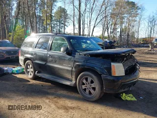 2006 Cadillac Escalade z VIN 1GYEK63N26R131245, wystawiony jako IAAI lot #41355286 z przebiegiem 247 558 mil mil oraz . Historia ofert i sprzedaży dostępna na DreamBid. Obrazek 1.