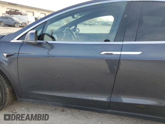 2020 Tesla Model X Long Range with VIN 5YJXCBE21LF263048, listed as a Copart auction lot 47554495 with Not Provided miles and Salvage Title. Bid and sale history available at carsss.com. Image 7.