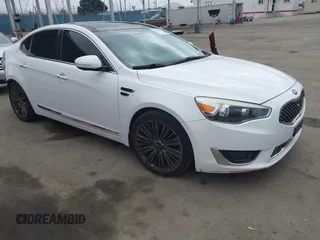 2016 Kia Cadenza Premium z VIN KNALN4D73G5209529, wystawiony jako IAAI lot #42239194 z przebiegiem 95 760 mil mil oraz . Historia ofert i sprzedaży dostępna na DreamBid. Obrazek 1.