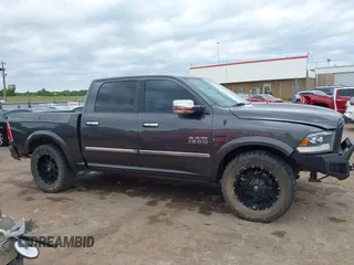 2016 Ram 1500 Laramie z VIN 1C6RR7NM3GS250971, wystawiony jako IAAI lot #42324889 z przebiegiem 120 540 mil mil oraz . Historia ofert i sprzedaży dostępna na DreamBid. Obrazek 13.