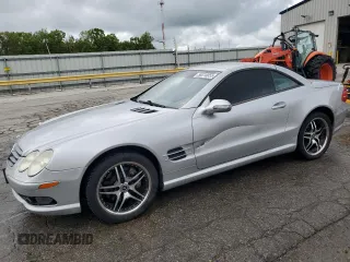 2003 Mercedes-Benz SL 500 z VIN WDBSK75F53F040566, wystawiony jako Copart lot #56310055 z przebiegiem 82 223 mil mil oraz Szkody całkowita. Historia ofert i sprzedaży dostępna na DreamBid. Obrazek 1.