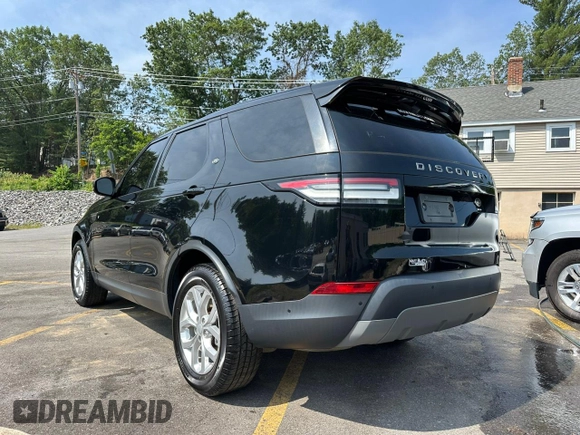 2020 Land Rover Discovery SE z VIN SALRG2RV1L2421966, wystawiony jako Copart lot #60999685 z przebiegiem 76 333 mil mil oraz Czysty tytuł • Clean title. Historia ofert i sprzedaży dostępna na DreamBid. Obrazek 2.