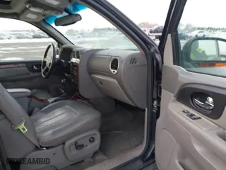 2004 GMC Envoy XL SLT with VIN 1GKET16S046220225, listed as a IAAI auction lot 41119771 with 181,472 mi miles. Bid and sale history available at carsss.com. Image 5.