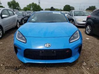 2022 Toyota GR86 with VIN JF1ZNBC10N8752398, listed as a Copart auction lot 57057444 with 32,502 mi miles and Salvage Title. Bid and sale history available at carsss.com. Image 5.