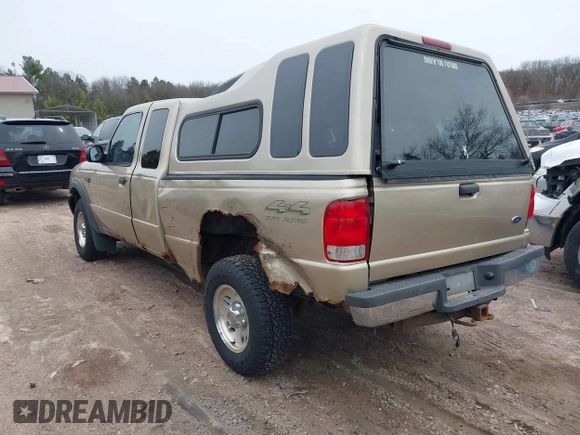 2000 Ford Ranger XLT with VIN 1FTZR15X9YPB80316, listed as a IAAI auction lot 41961205 with 183,197 mi miles. Bid and sale history available at carsss.com. Image 3.