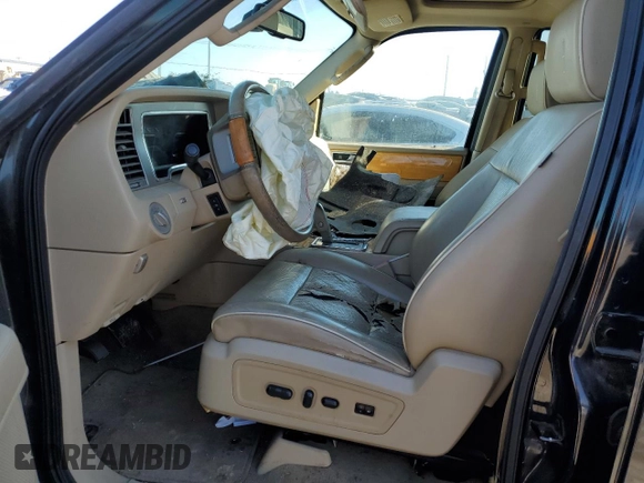 2007 Lincoln Navigator with VIN 5LMFU27587LJ07925, listed as a Copart auction lot 46303465 with Not provided miles and Salvage title. Bid and sale history available at DreamBid. Image 7.