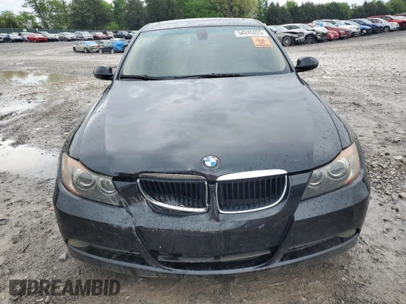 2006 BMW 3 Series 325i z VIN WBAVB13546KX39539, wystawiony jako Copart lot #54245225 z przebiegiem 217 453 mil mil oraz Czysty tytuł • Clean title. Historia ofert i sprzedaży dostępna na DreamBid. Obrazek 5.
