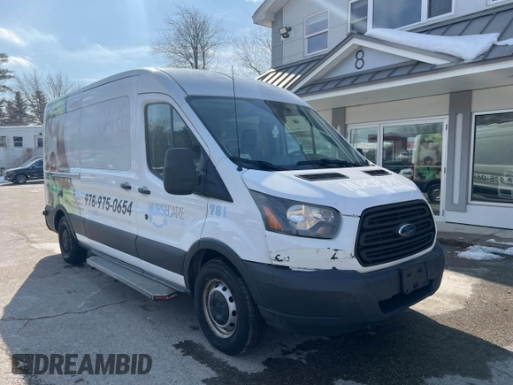 2015 Ford Transit Passenger XL with VIN 1FBAX2CM1FKA92781, listed as a IAAI auction lot 41664664 with 203,072 mi miles. Bid and sale history available at carsss.com. Image 1.
