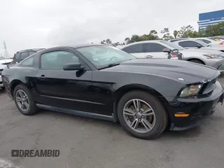 2012 Ford Mustang Premium с VIN 1ZVBP8AM9C5273477, выставлен на аукционе IAAI как лот 42795526 с пробегом 111 438 миль миль и . История ставок и продаж доступна на DreamBid. Изображение 13.