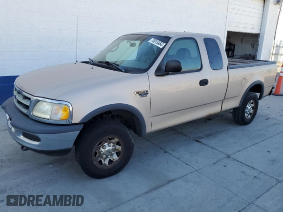 1998 Ford F-250 with VIN 1FTPX28L1WKC07787, listed as a Copart auction lot 75915464 with 199,543 mi miles and Clean title. Bid and sale history available at DreamBid. Image 1.