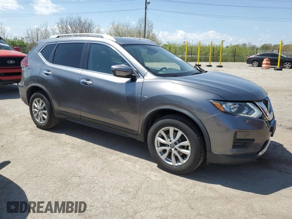 2020 Nissan Rogue SV z VIN KNMAT2MV8LP502103, wystawiony jako Copart lot #54402545 z przebiegiem 145 001 mil mil oraz Szkoda całkowita • Salvage title. Historia ofert i sprzedaży dostępna na DreamBid. Obrazek 4.