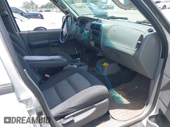 2003 Ford Explorer Sport Trac XLS with VIN 1FMZU67E43UC30245, listed as a IAAI auction lot 42708343 with 201,987 mi miles and . Bid and sale history available at DreamBid. Image 5.