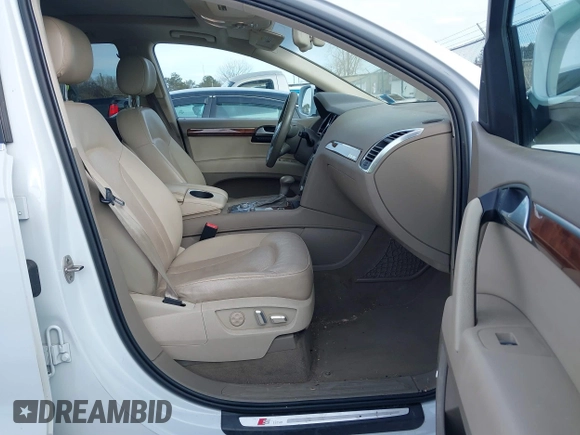 2012 Audi Q7 3.0T S line with VIN WA1DGAFE8CD010319, listed as a IAAI auction lot 41649288 with 148,379 mi miles. Bid and sale history available at carsss.com. Image 5.