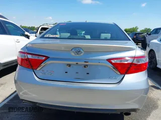 2017 Toyota Camry XLE z VIN 4T1BF1FK6HU411103, wystawiony jako IAAI lot #42233170 z przebiegiem 125 740 mil mil oraz . Historia ofert i sprzedaży dostępna na DreamBid. Obrazek 16.