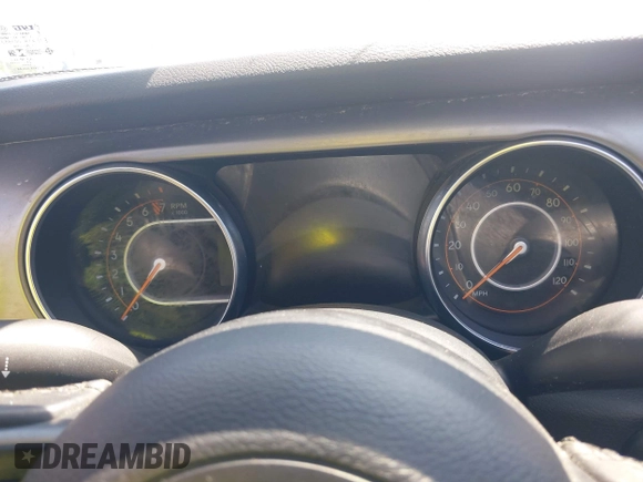 2020 Jeep Gladiator Sport S with VIN 1C6HJTAG1LL173646, listed as a IAAI auction lot 42008807 with Not Provided miles. Bid and sale history available at carsss.com. Image 7.
