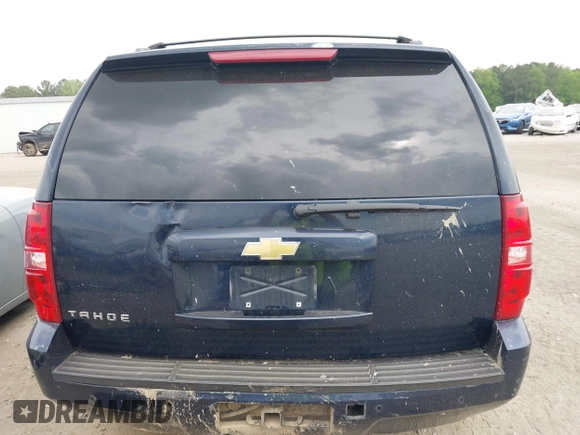 2007 Chevrolet Tahoe LT z VIN 1GNFC13067R201692, wystawiony jako IAAI lot #42084896 z przebiegiem 260 159 mil mil oraz . Historia ofert i sprzedaży dostępna na DreamBid. Obrazek 16.