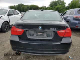 2011 BMW 3 Series 328i xDrive with VIN WBAPK5C58BA655062, listed as a Copart auction lot 61531785 with 211,145 mi miles and Salvage title. Bid and sale history available at DreamBid. Image 6.