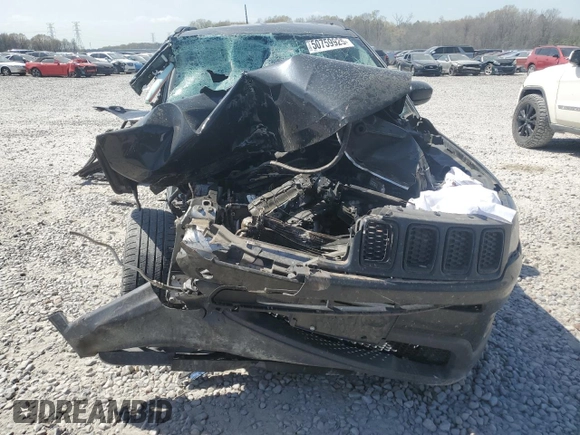 2019 Jeep Compass Latitude with VIN 3C4NJDBB9KT602264, listed as a Copart auction lot 50759925 with Not Provided miles and Salvage Title. Bid and sale history available at DreamBid. Image 5.