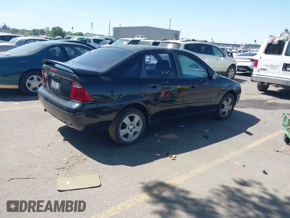 2007 Ford Focus S with VIN 1FAFP34N47W313952, listed as a IAAI auction lot 42799614 with 247,541 mi miles and . Bid and sale history available at DreamBid. Image 4.