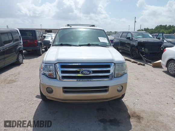 2014 Ford Expedition XLT z VIN 1FMJU1H56EEF25651, wystawiony jako IAAI lot #42542059 z przebiegiem 278 016 mil mil oraz . Historia ofert i sprzedaży dostępna na DreamBid. Obrazek 12.