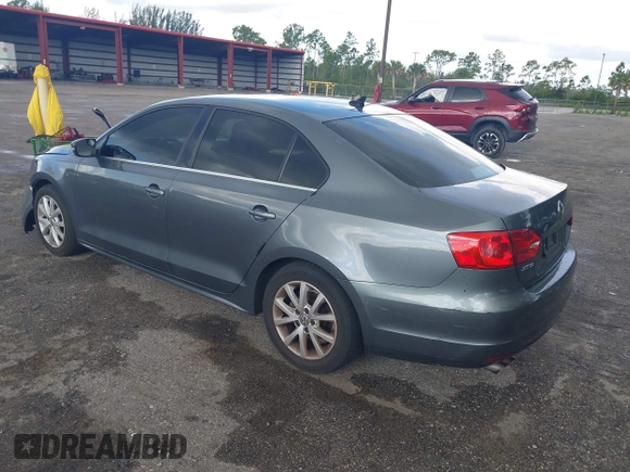2014 Volkswagen Jetta SE with VIN 3VWD07AJ9EM277085, listed as a IAAI auction lot 42531957 with 171,613 mi miles and . Bid and sale history available at DreamBid. Image 3.