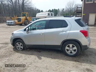 2018 Chevrolet Trax LT with VIN 3GNCJPSB8JL219351, listed as a IAAI auction lot 41936566 with 117,669 mi miles. Bid and sale history available at carsss.com. Image 14.
