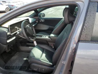 2023 Hyundai Ioniq 6 SEL z VIN KMHM34AA6PA053390, wystawiony jako Copart lot #55862745 z przebiegiem 19 613 mil mil oraz Szkoda całkowita • Salvage title. Historia ofert i sprzedaży dostępna na DreamBid. Obrazek 7.