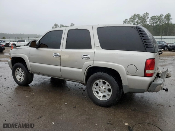 2005 Chevrolet Tahoe LT with VIN 1GNEC13T75R179933, listed as a Copart auction lot 45101455 with 230,711 mi miles and Salvage Title. Bid and sale history available at carsss.com. Image 2.