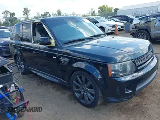 2012 Land Rover Range Rover Sport SC with VIN SALSH2E49CA720591, listed as a IAAI auction lot 40217754 with 122,643 mi miles. Bid and sale history available at carsss.com. Image 1.