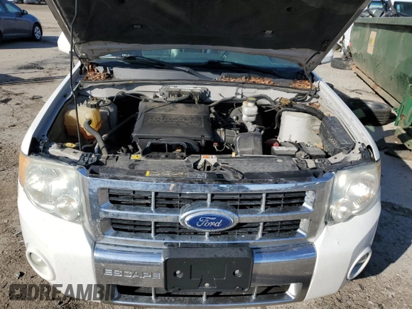2011 Ford Escape Limited with VIN 1FMCU9EGXBKA39810, listed as a Copart auction lot 52031035 with 111,710 mi miles and Clean Title. Bid and sale history available at DreamBid. Image 13.