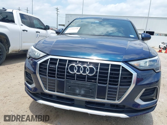 2020 Audi Q3 Premium z VIN WA1AECF34L1104864, wystawiony jako IAAI lot #42266118 z przebiegiem 43 024 mil mil oraz . Historia ofert i sprzedaży dostępna na DreamBid. Obrazek 13.