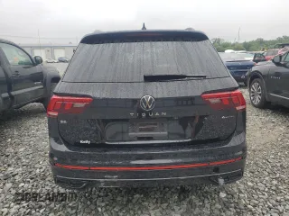 2024 Volkswagen Tiguan SE R-Line Black with VIN 3VV8B7AXXRM124760, listed as a Copart auction lot 59147895 with 9,261 mi miles and Salvage title. Bid and sale history available at DreamBid. Image 6.